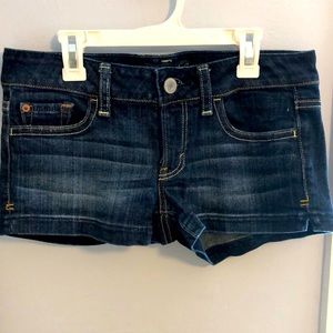 Woman’s American Eagle Jeans Shorts - Size 6